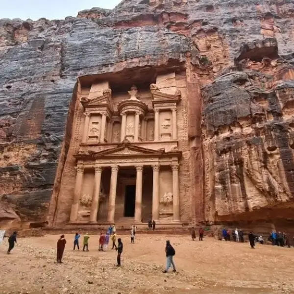 Petra, Jordan - Wonder World - Explored by PackExplore